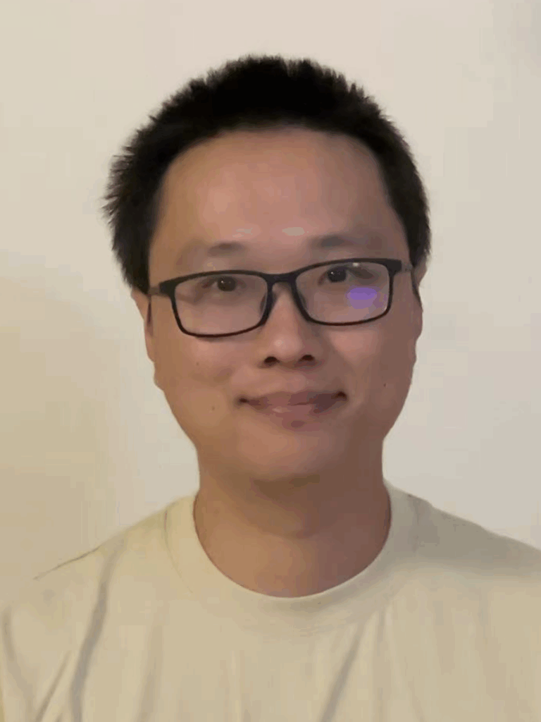 Chuan Yan Headshot