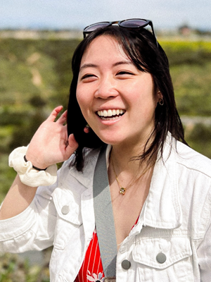 Sharon Zhang Headshot